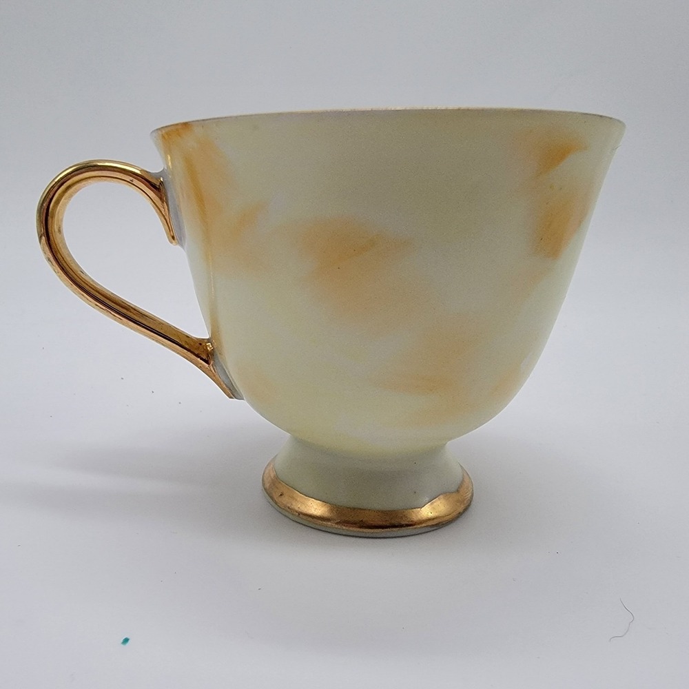 Vtg Enesco Floral Pedestal Cup & Saucer Set Gold Trim Accents Hand Painted E1432 - Picture 6 of 13